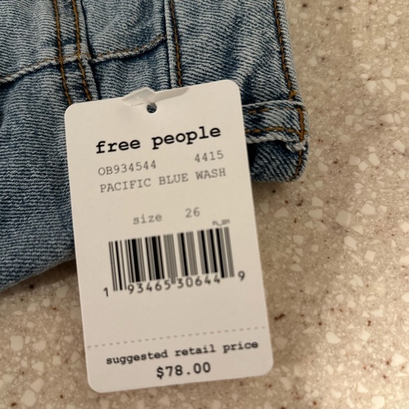 Free People Cut Out Jorts Shorts Blue Button Fly Pacific Blue Wash Size 26 NWT - Picture 4 of 12